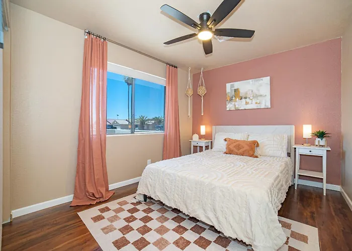 River Fun Awaits Pool, Putting Green, Arcade And More, Sleeps 8 Ferienhaus