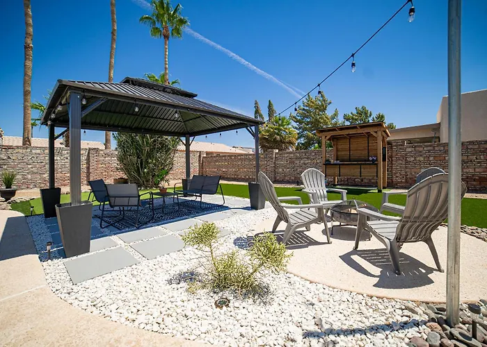 River Fun Awaits Pool, Putting Green, Arcade And More, Sleeps 8