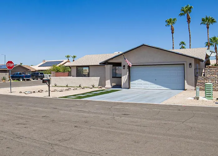 River Fun Awaits Pool, Putting Green, Arcade And More, Sleeps 8 Yuma